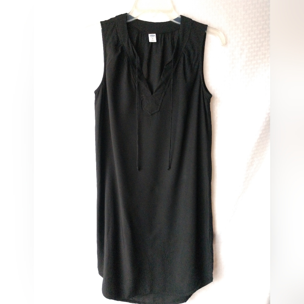 Pretty Old Navy Black Shift Mini Dress LBD Minimalist Size XS Chest 32"